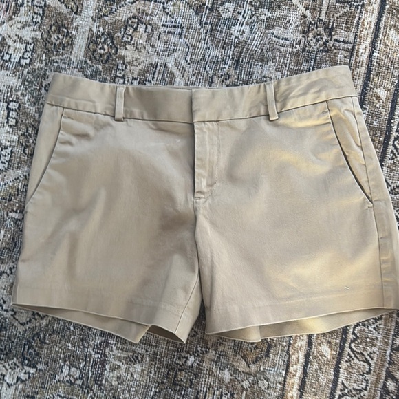 Banana Republic Women's Tan Shorts - Picture 3 of 5